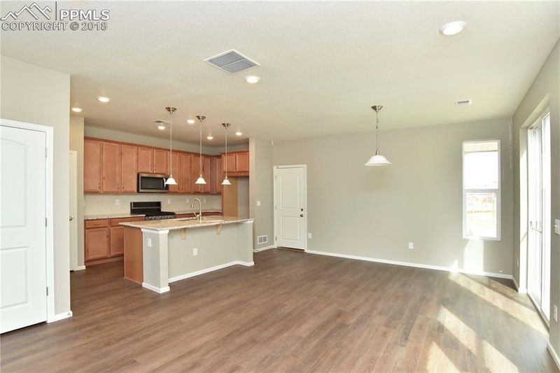 3710 N Meadows Dr, Castle Rock, CO 80109
