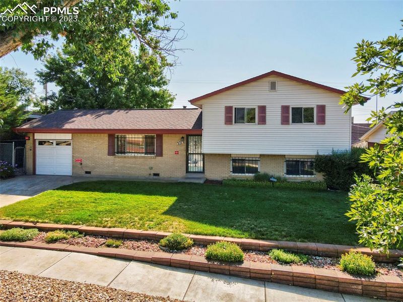 3713 N Chestnut St, Colorado Springs, CO 80907