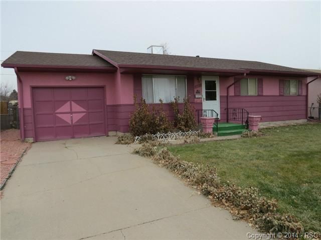 3713 Sheffield Ln, Pueblo, CO 81005