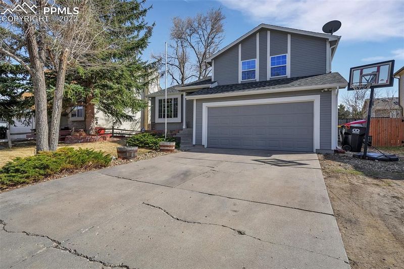 3719 Acreview Dr, Colorado Springs, CO 80918