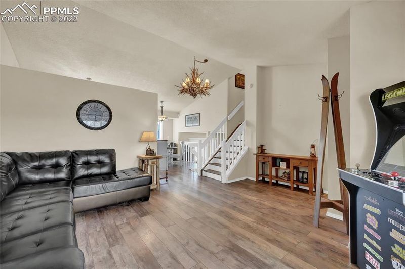 3719 Acreview Dr, Colorado Springs, CO 80918