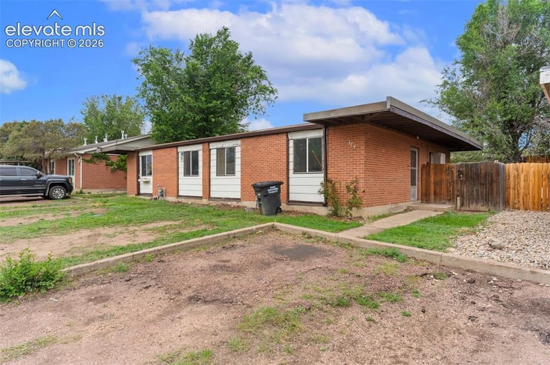 372-374 Greensboro , Colorado Springs, CO 80906