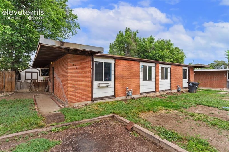 372-374 Greensboro , Colorado Springs, CO 80906