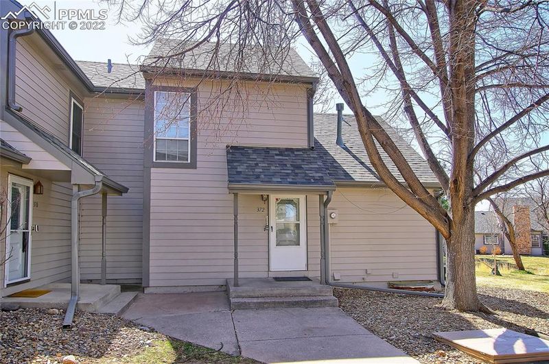372 Cobblestone Dr, Colorado Springs, CO 80906