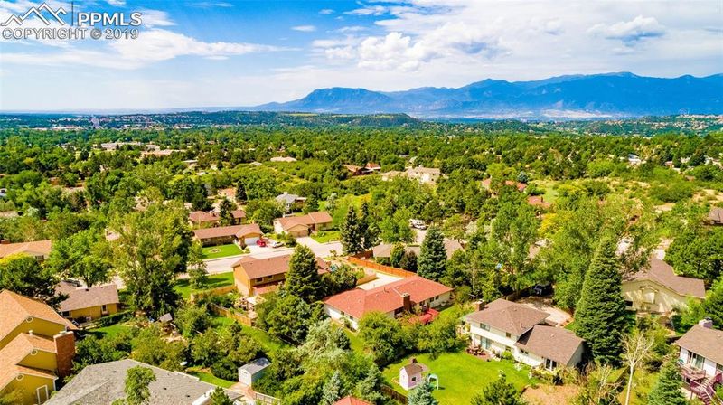 3720 Saddle Rock Rd, Colorado Springs, CO 80918