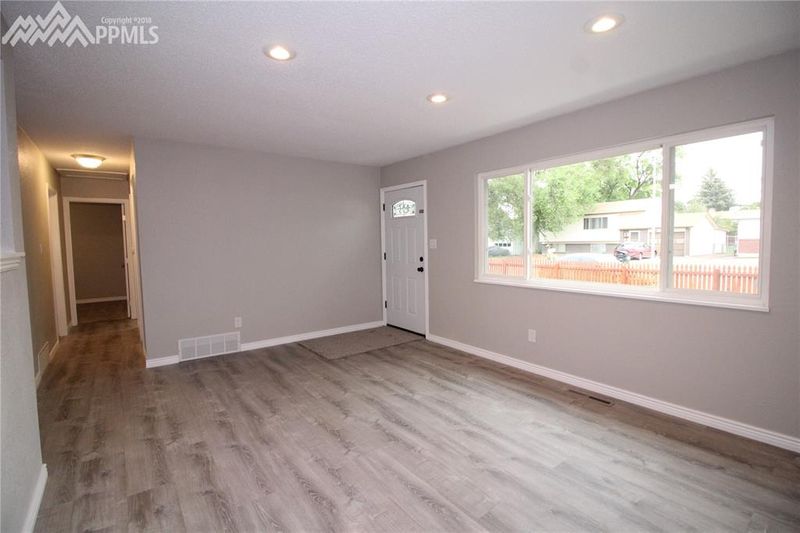 3721 Surrey Ln, Colorado Springs, CO 80918