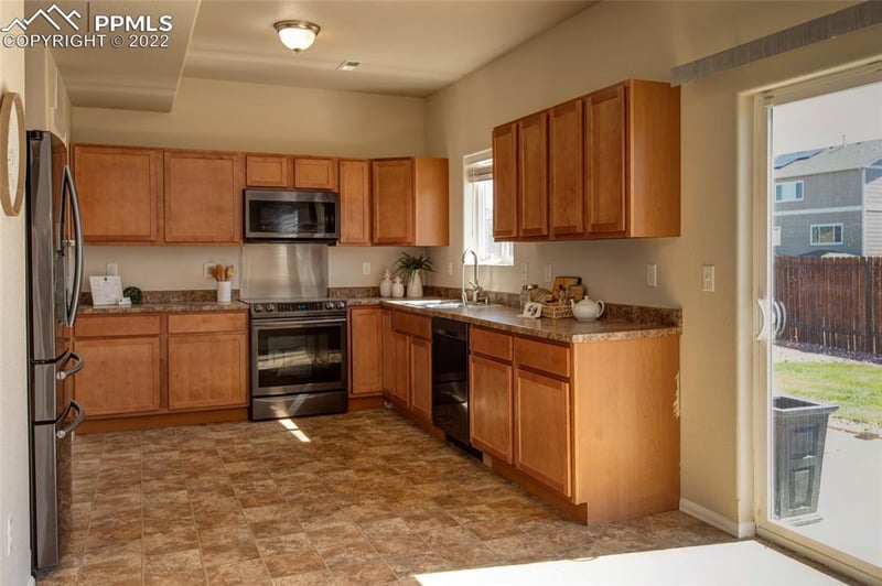 3724 Saguaro Cir, Colorado Springs, CO 80925