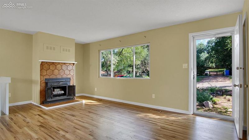 3726 W High St, Colorado Springs, CO 80904