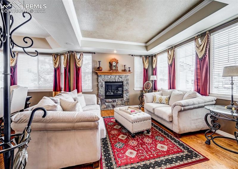 3734 Oak Meadow Dr, Colorado Springs, CO 80920