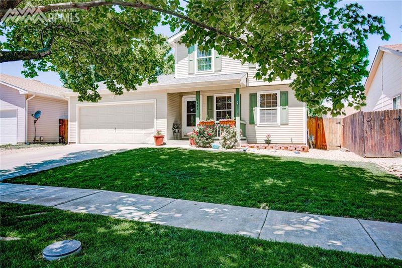 3735 Bobcat Ln, Pueblo, CO 81005