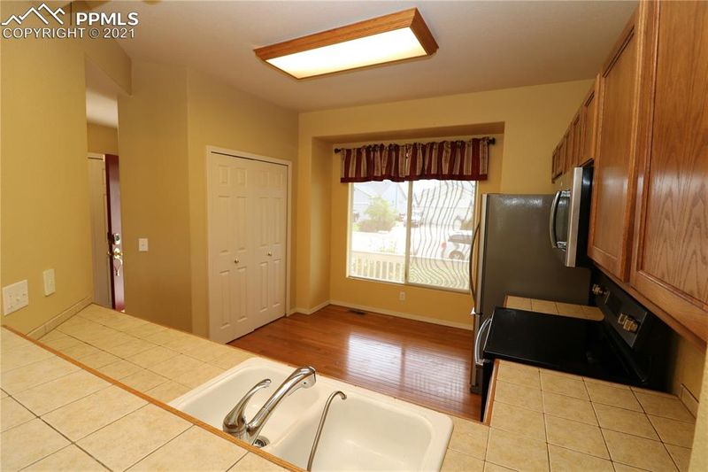 3739 Tail Wind Dr, Colorado Springs, CO 80911