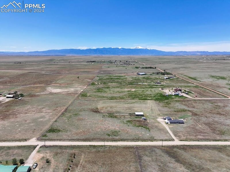 3740 Hemmingway Rd, Colorado Springs, CO 80930