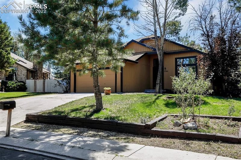 3745 Moose Run Dr, Colorado Springs, CO 80918