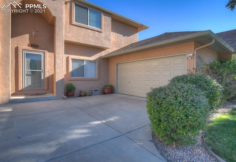 3755 Scott Ln, Colorado Springs, CO 80907