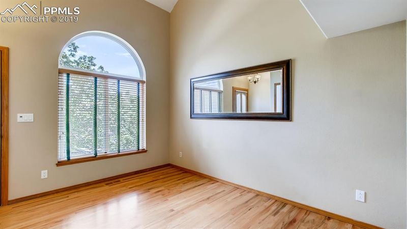 3759 Acreview Dr, Colorado Springs, CO 80918