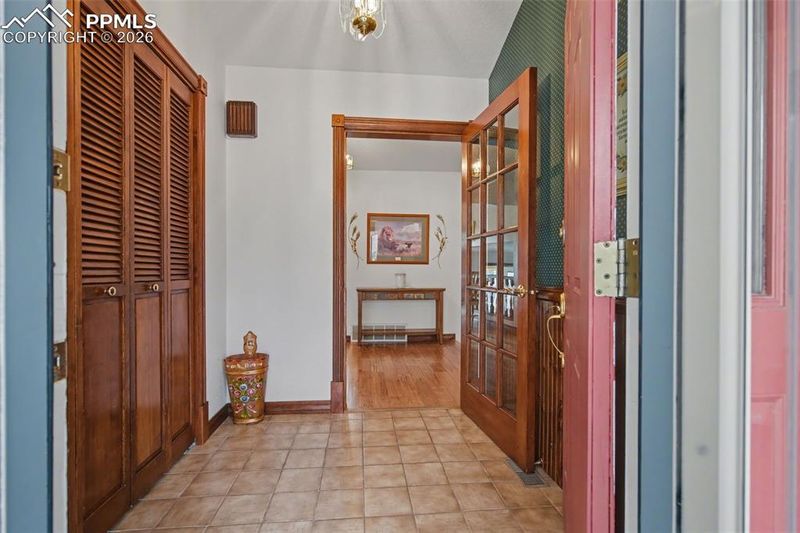 3765 Saddle Rock Rd, Colorado Springs, CO 80918