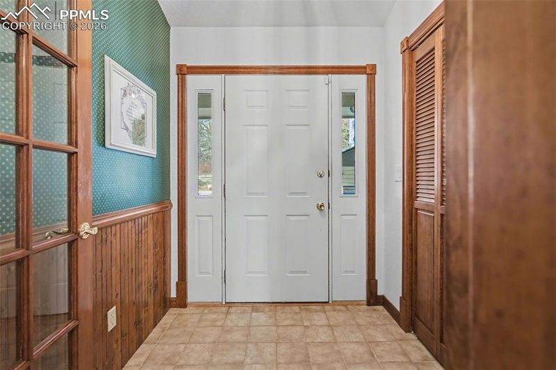3765 Saddle Rock Rd, Colorado Springs, CO 80918