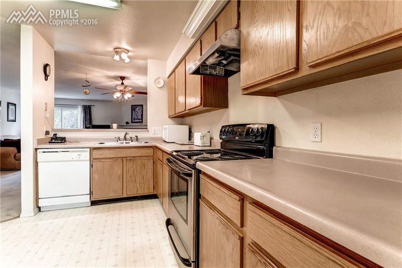 3765 Valley View St, Colorado Springs, CO 80906
