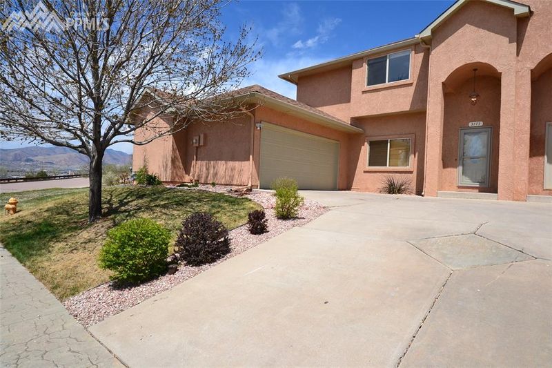 3775 Scott Ln, Colorado Springs, CO 80907