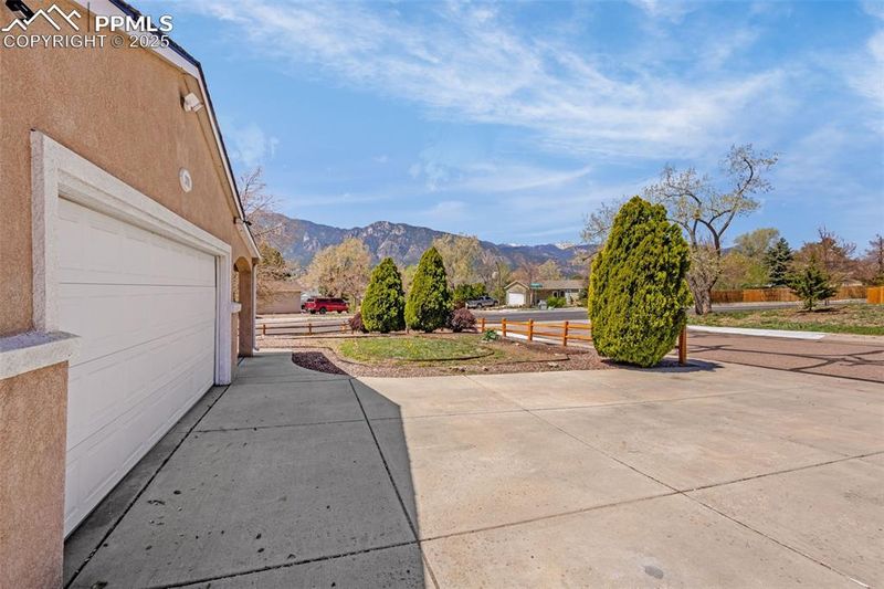 3781 Red Cedar Dr, Colorado Springs, CO 80906