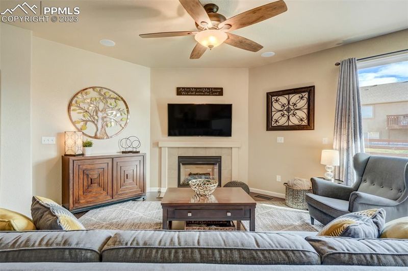 3795 Tail Wind Dr, Colorado Springs, CO 80911