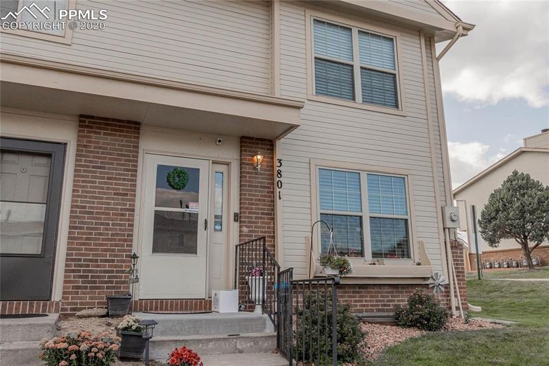 3801 Smoke Tree Dr, Colorado Springs, CO 80920