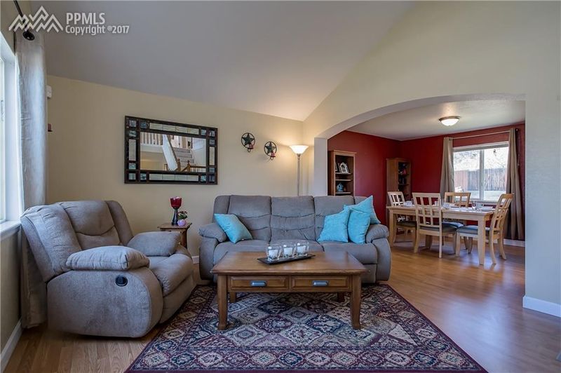 3808 Rawhide Cir, Castle Rock, CO 80104