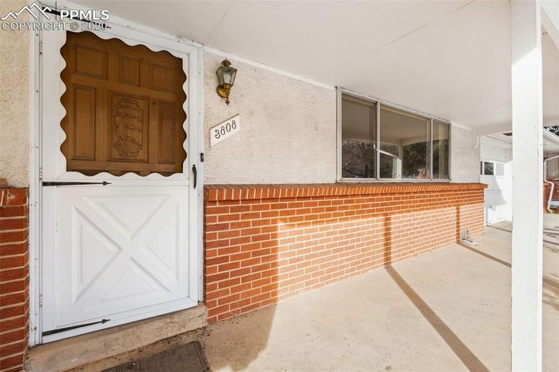 3808 Templeton Gap Rd, Colorado Springs, CO 80907