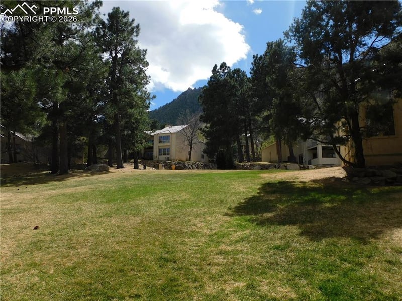 3810 Hermitage Dr, Colorado Springs, CO 80906