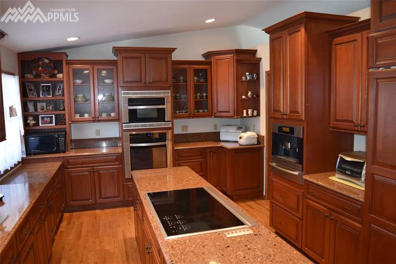 3810 Inspiration Dr, Colorado Springs, CO 80917