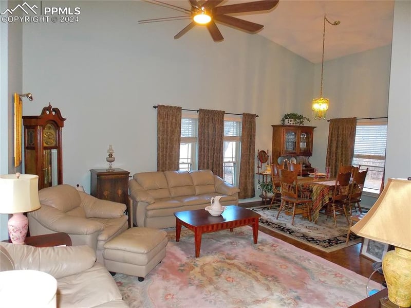 3812 Midsummer Ln, Colorado Springs, CO 80917