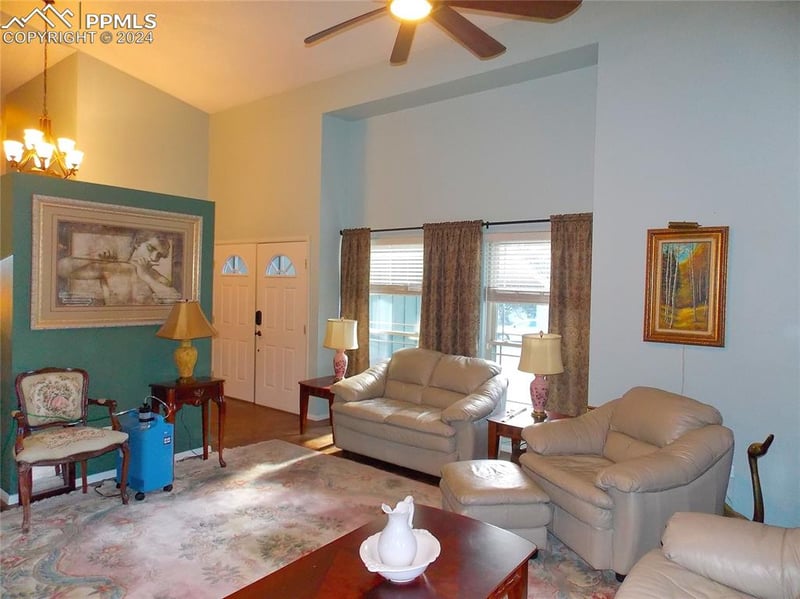 3812 Midsummer Ln, Colorado Springs, CO 80917