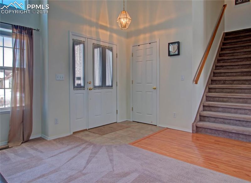 3815 Roan Dr, Colorado Springs, CO 80922