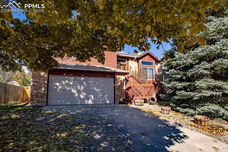 3816 Summer Breeze Dr, Colorado Springs, CO 80918