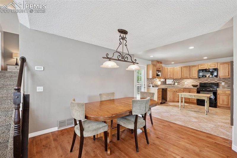 3818 Topsail Dr, Colorado Springs, CO 80918