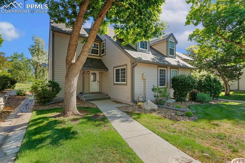 382 Cobblestone Dr, Colorado Springs, CO 80906