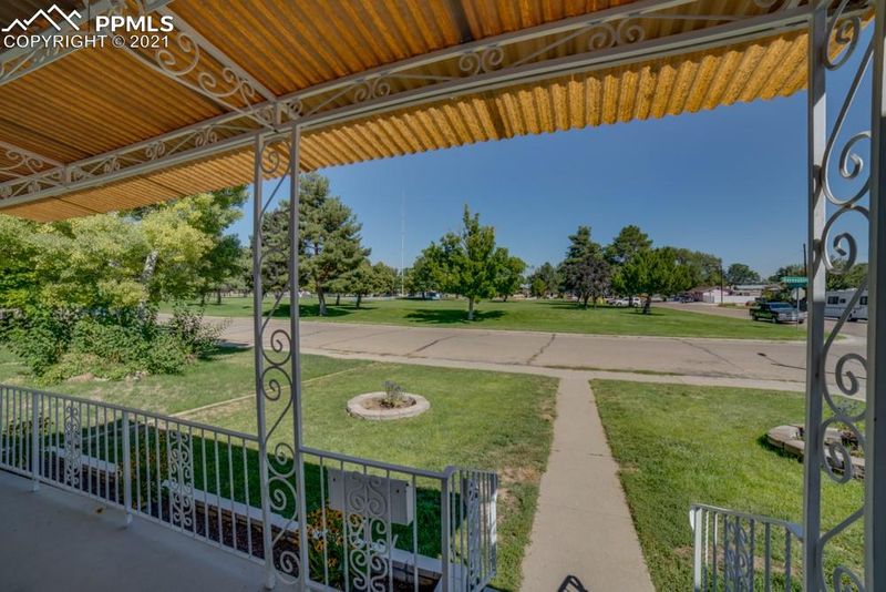 3820 Devonshire Ln, Pueblo, CO 81005