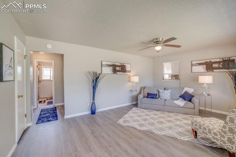 3820 Devonshire Ln, Pueblo, CO 81005