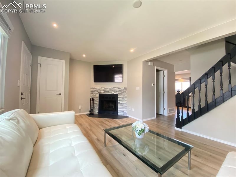 3820 Oro Blanco Dr, Colorado Springs, CO 80917