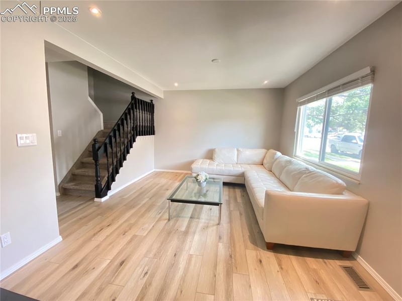 3820 Oro Blanco Dr, Colorado Springs, CO 80917