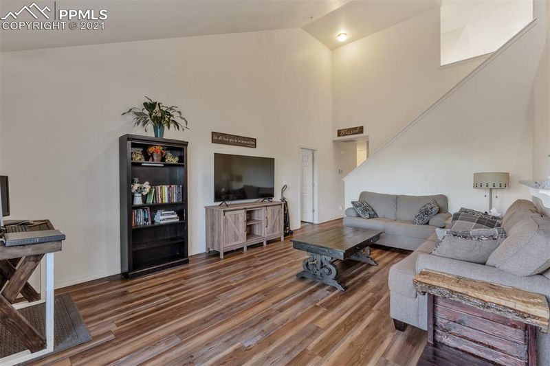 3823 Shining Star Dr, Colorado Springs, CO 80925