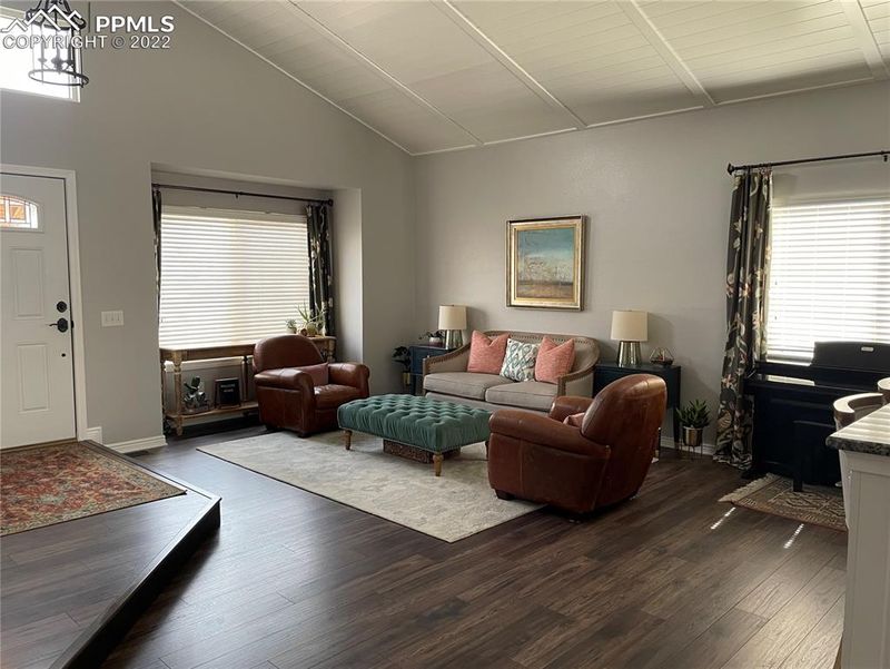 3833 Cottage Dr, Colorado Springs, CO 80920