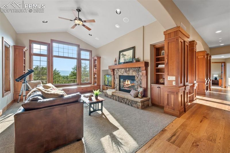 3833 Lorraine Rd, Larkspur, CO 80118