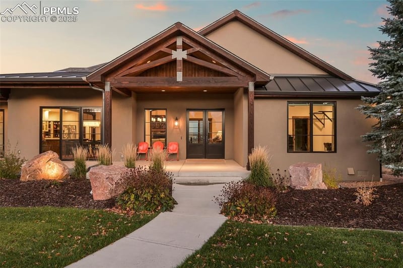 3835 Edgecliff Ct, Colorado Springs, CO 80904