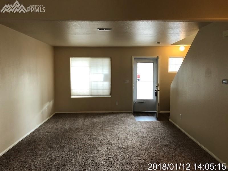 3841 Bison Ln, Pueblo, CO 81008