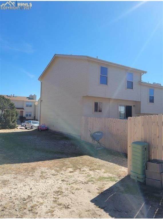3842 Smoke Tree Dr, Colorado Springs, CO 80920