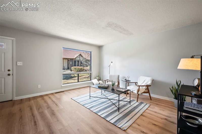 3844 Constitution Ave, Colorado Springs, CO 80909