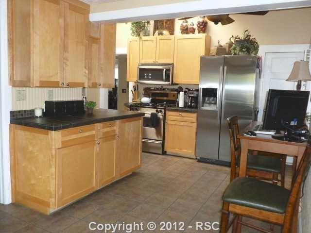 385 Pilot Knob Ave, Manitou Springs, CO 80829
