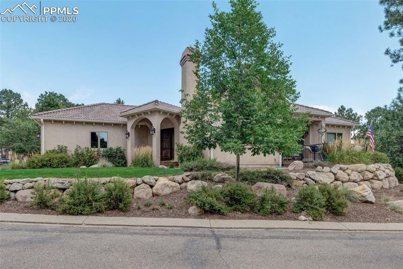 3850 Hermitage Dr, Colorado Springs, CO 80906