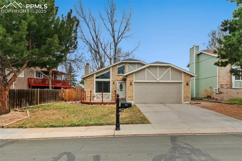 3865 Moose Run Dr, Colorado Springs, CO 80918